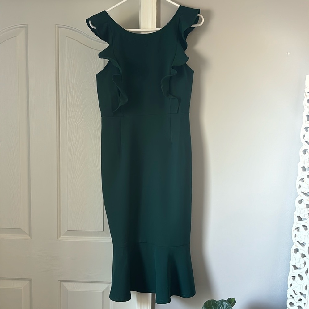 Lulus Emerald green ruffle midi dress